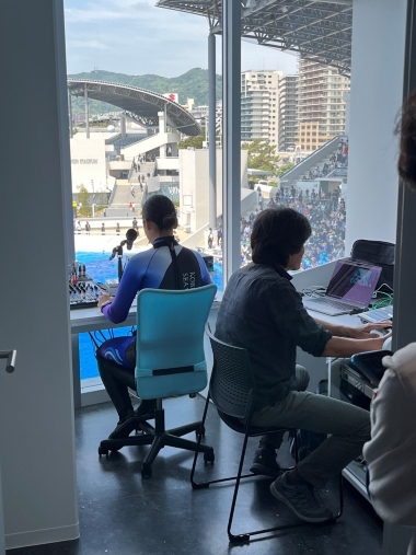 ライブ中継の様子