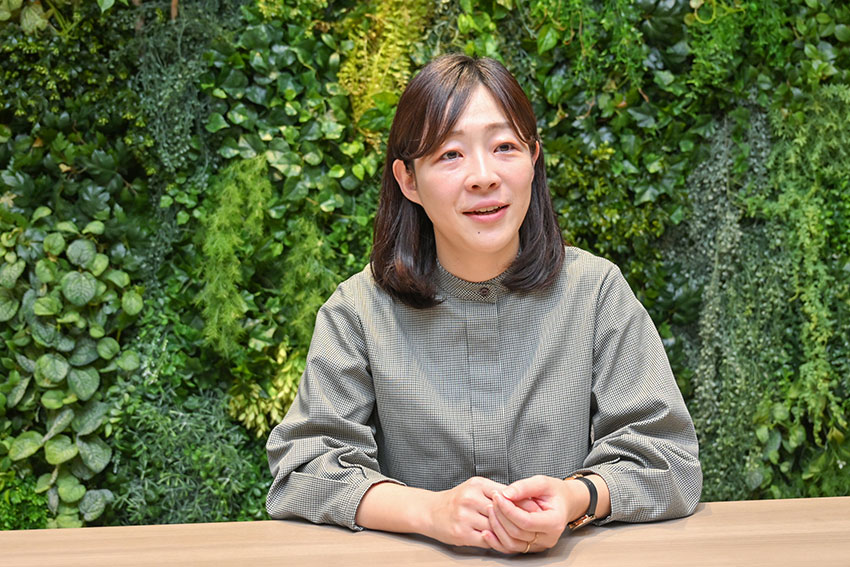 金成詠美さまインタビューの様子