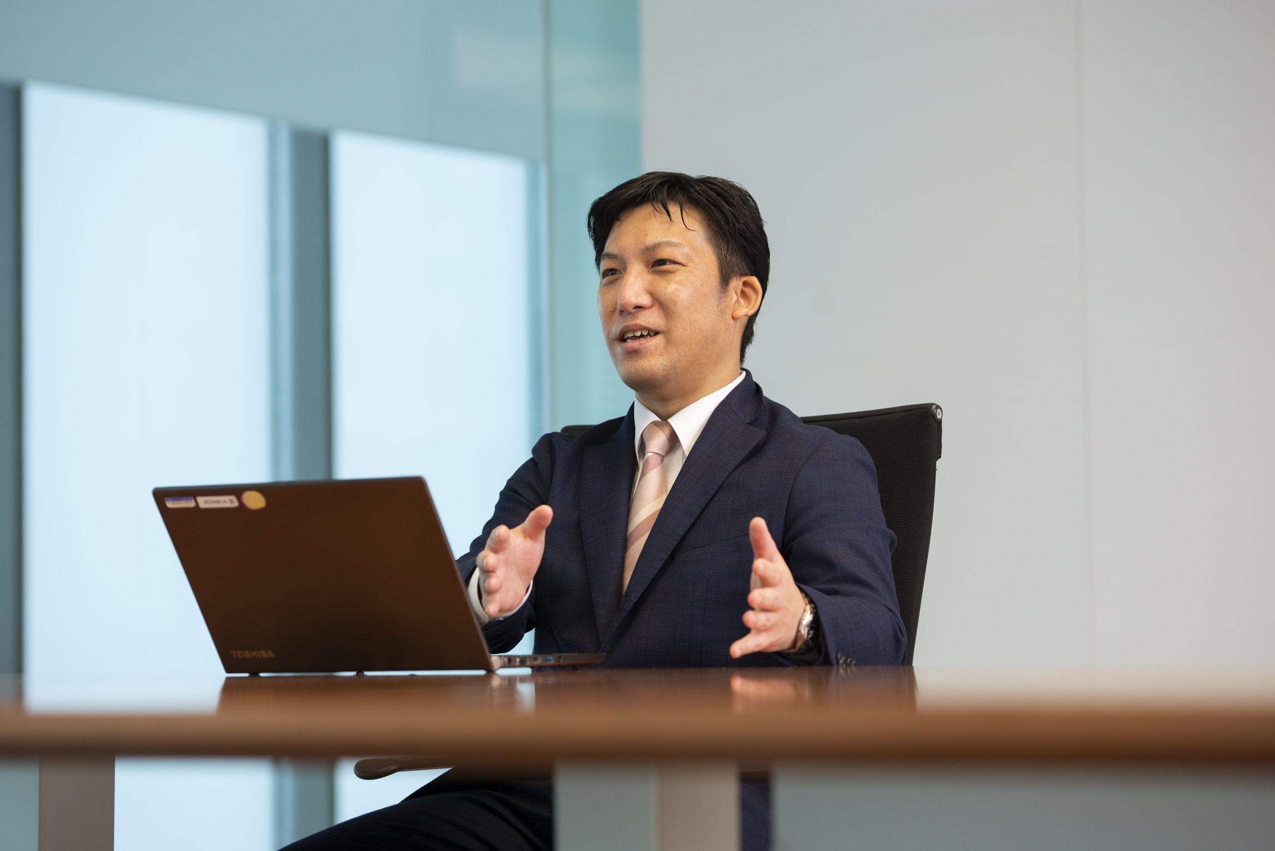 日本ユニシス株式会社　室長　佐藤 重之 氏