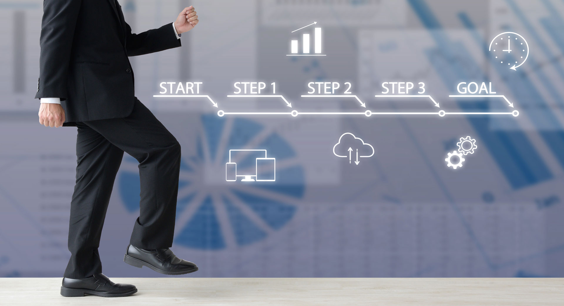 デジタルトランスフォーメーション（DX）に取り組むビジネスマン