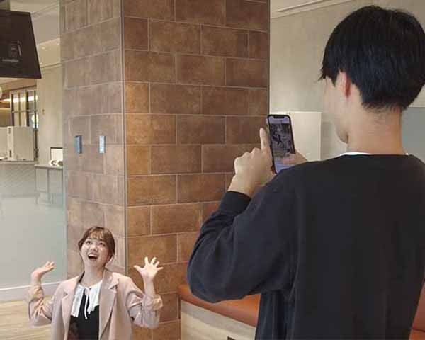 撮影しているイメージ画像